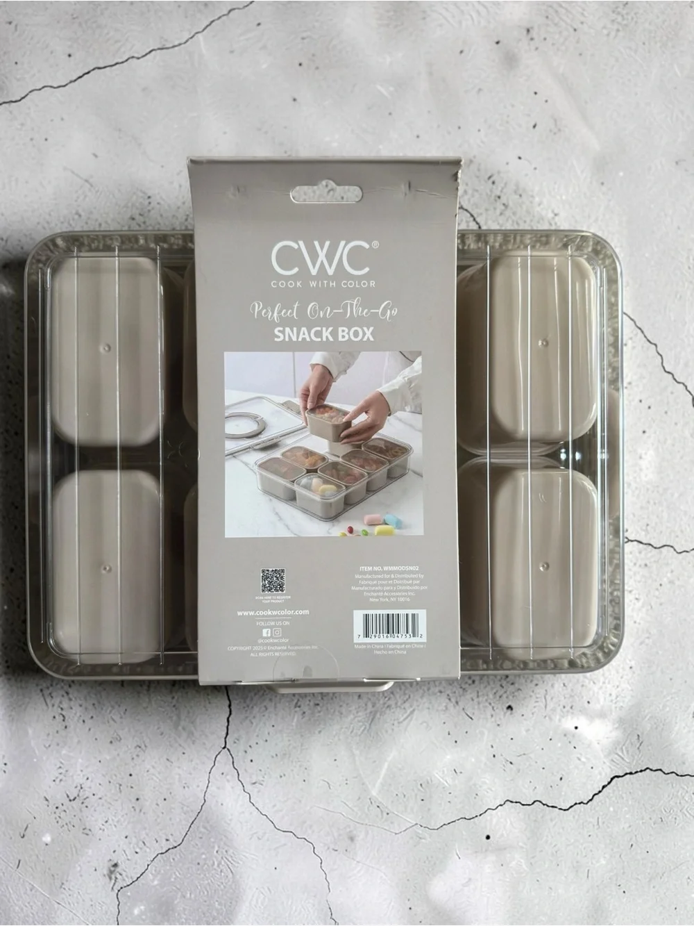 CWC Perfect On-The-Go Snack Box in beige